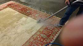 steam cleaning a wool area rug